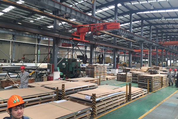Nunin Factory / Warehouse