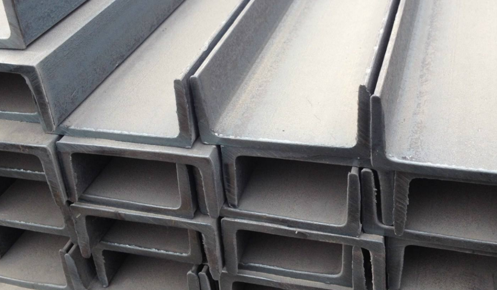 Applicazioni e vantaggi delle barre profilate in acciaio inossidabile